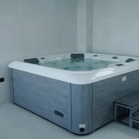 شقة Infinity Pool Luxury And Năvodari