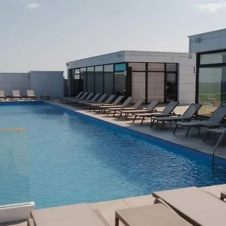 Infinity Pool Luxury And Năvodari